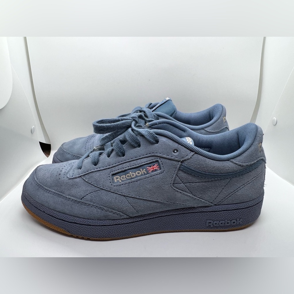 Reebok Club C Sneaker in Blue Slate/Modern Beige/Gum